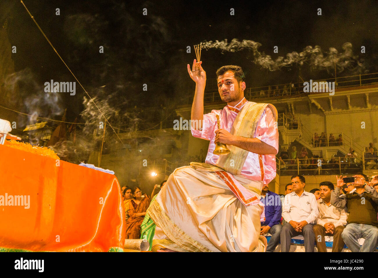 Priests, Brahmins, are performing Aartii, a religious ceremony, every evening at Dashashwamedh Ghat, Main Ghat, in the suburb Godowlia Stock Photo