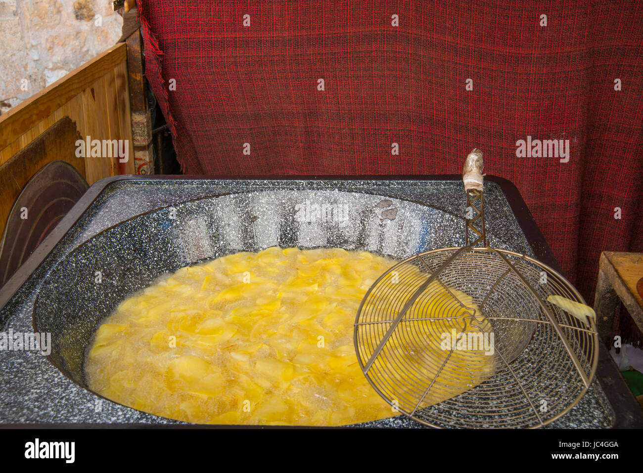 Deep fryer hires stock photography and images Alamy