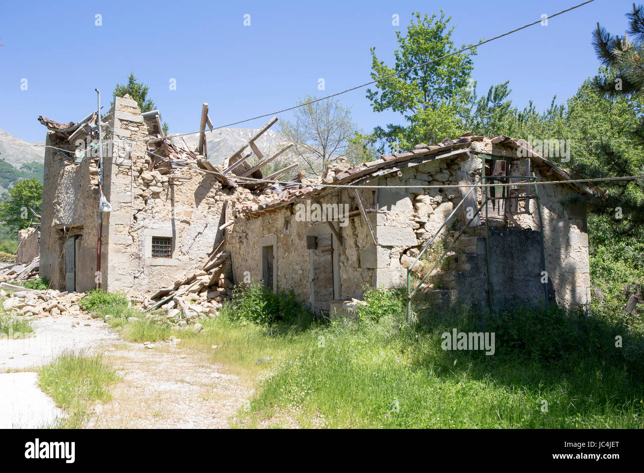 Aftermath earthquake amatrice italy hi-res stock photography and images ...