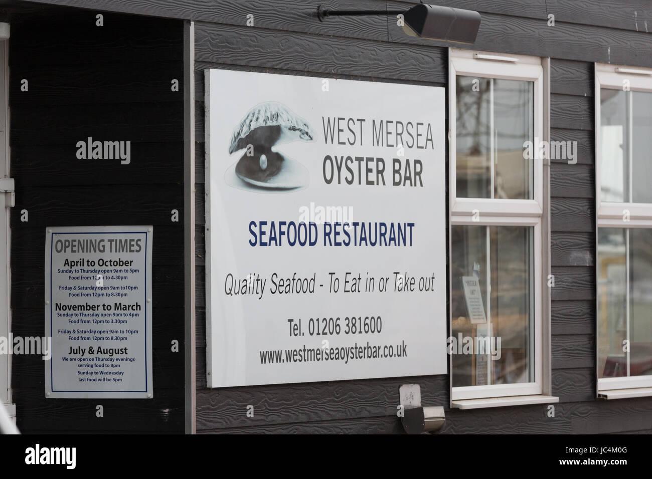 West Mersea Oyster Bar, Seafood restaurant Stock Photo Alamy