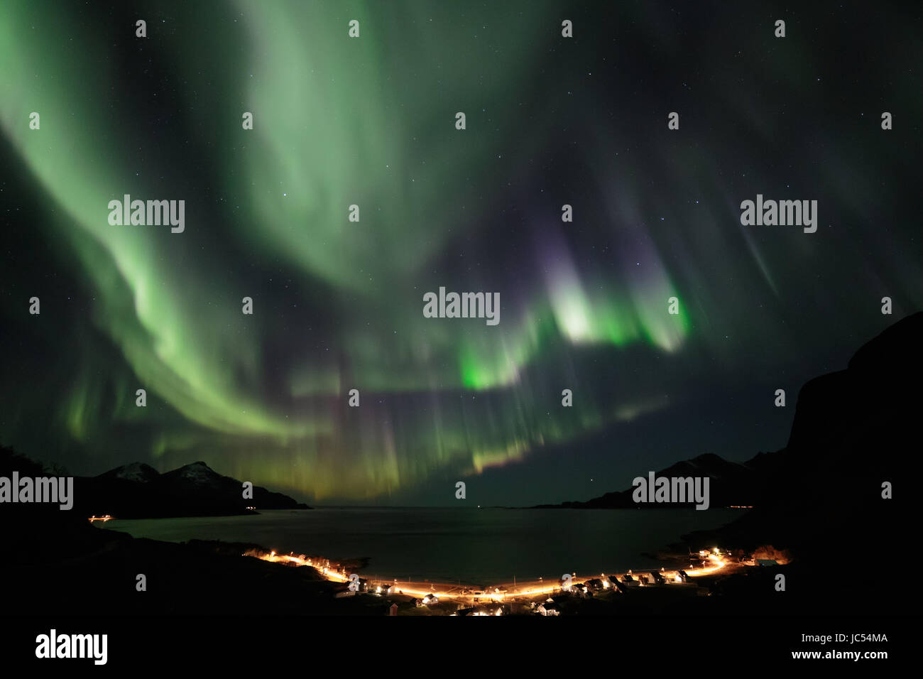 Aurora Borealis Northern Lights Active Coloured Curtains Moving aurora-borealis-northern-lights-active-coloured-curtains-moving