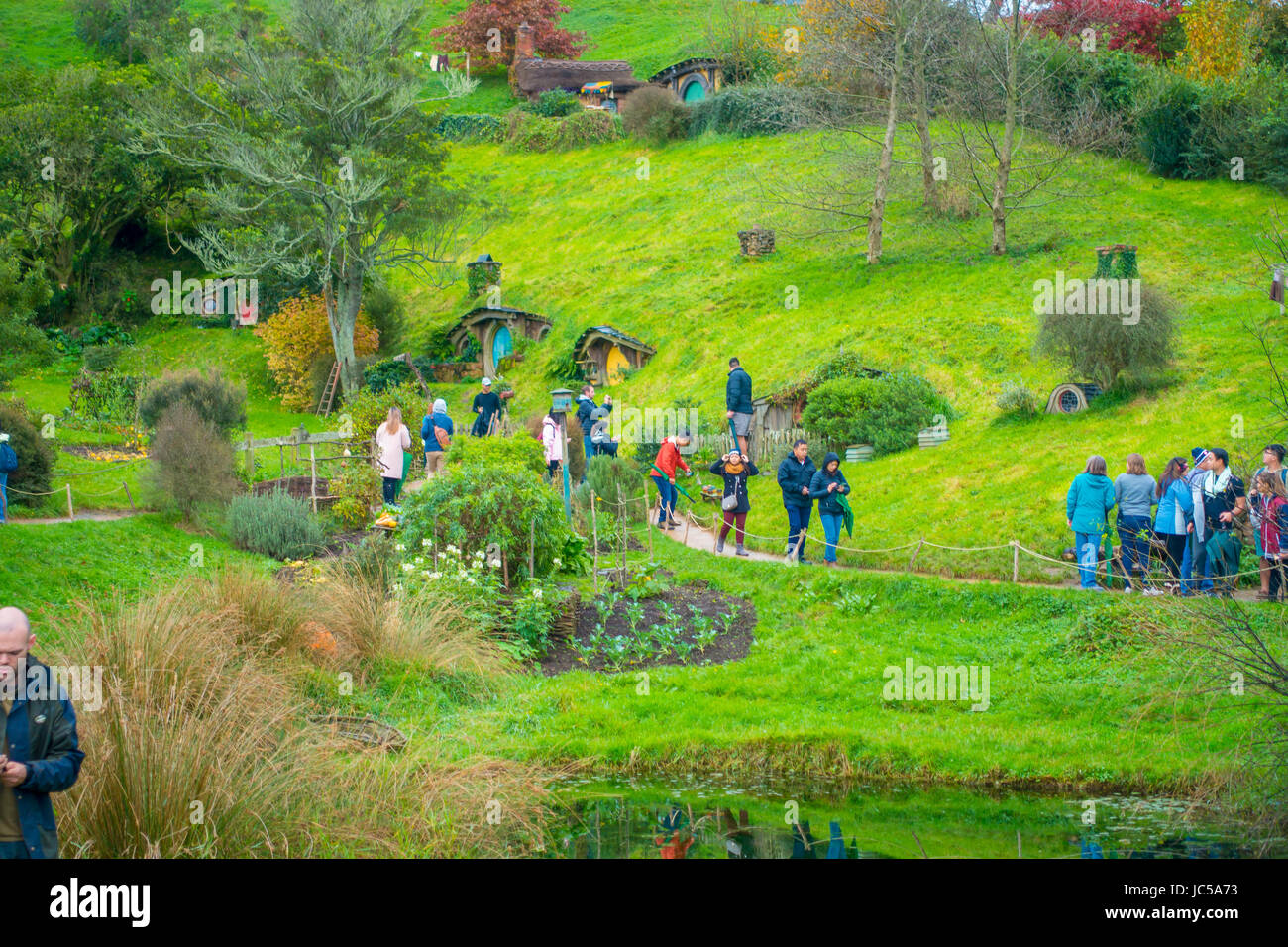 North Island New Zealand May 16 17 Unidentified People Walking Stock Photo Alamy