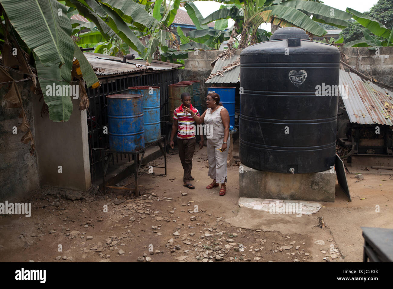 Ice making hi-res stock photography and images - Alamy