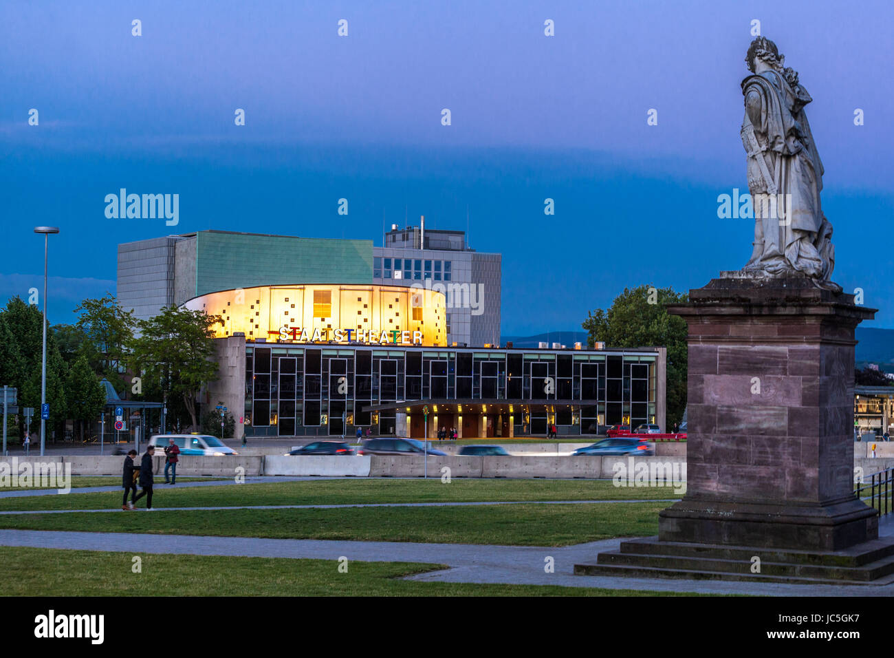 Statue of Friedrich II. monument and State Theater on Friedrichsplatz, Kassel, Hedde, Germany, Evropa Stock Photo