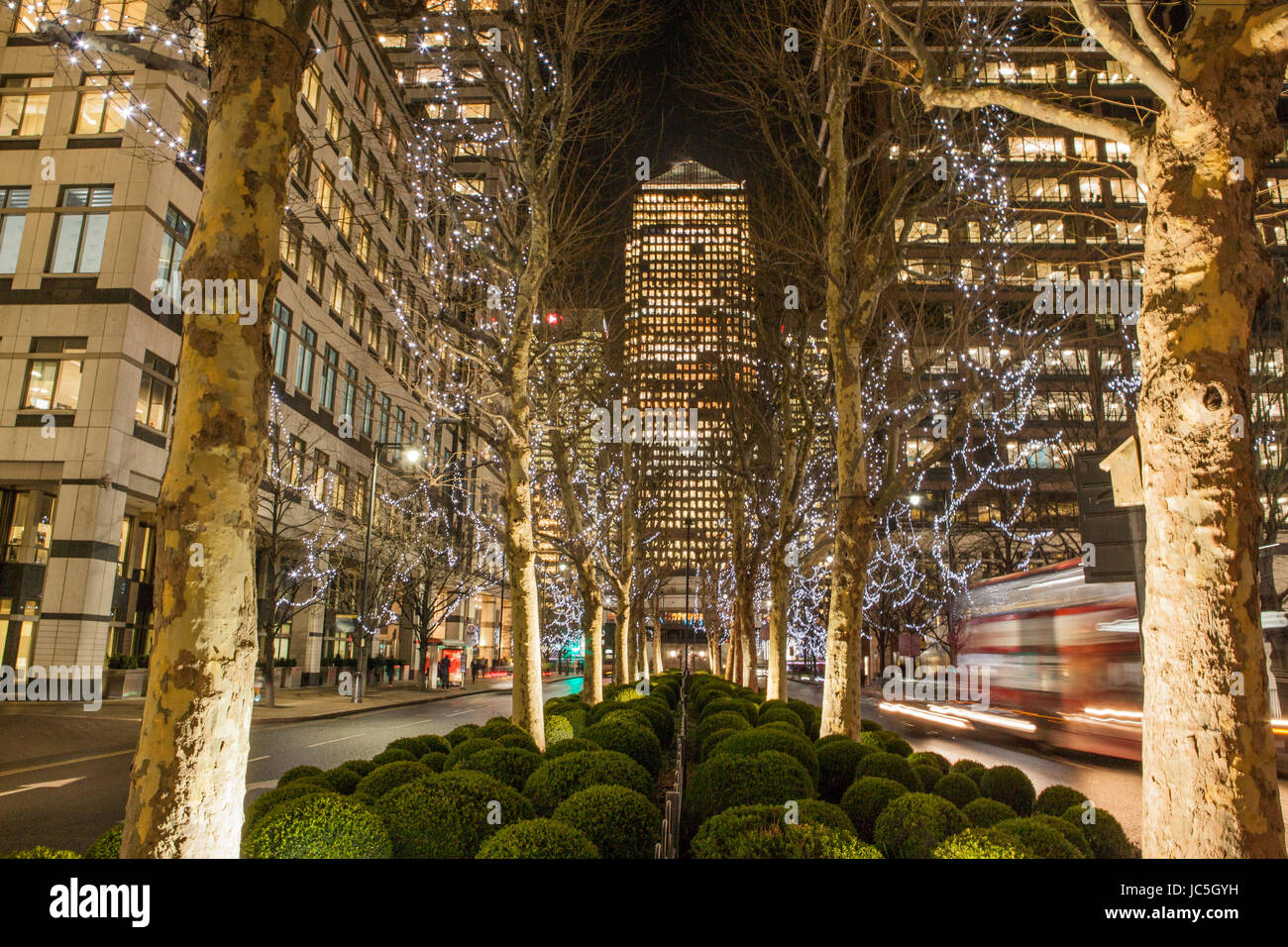 View of One Canada Square, Canary Wharf at night Stock Photo