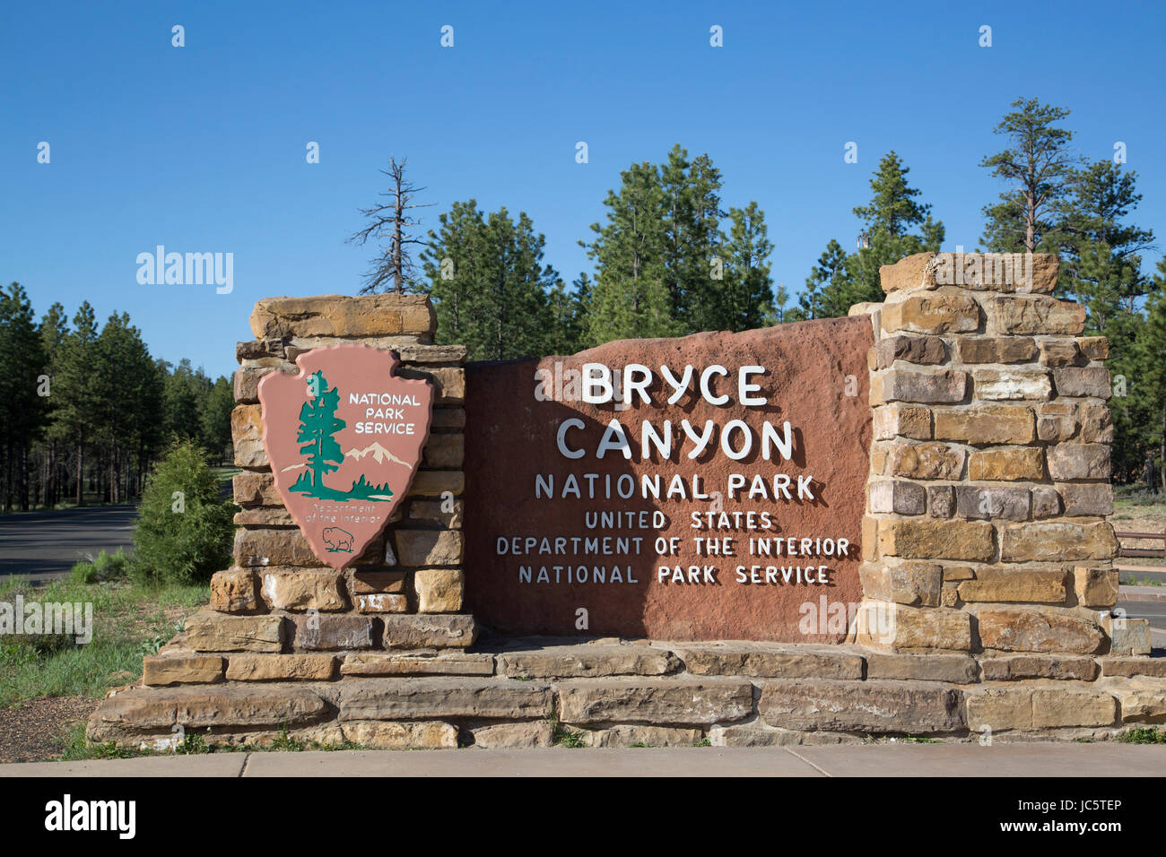 Entrance bryce canyon national park hires stock photography and images