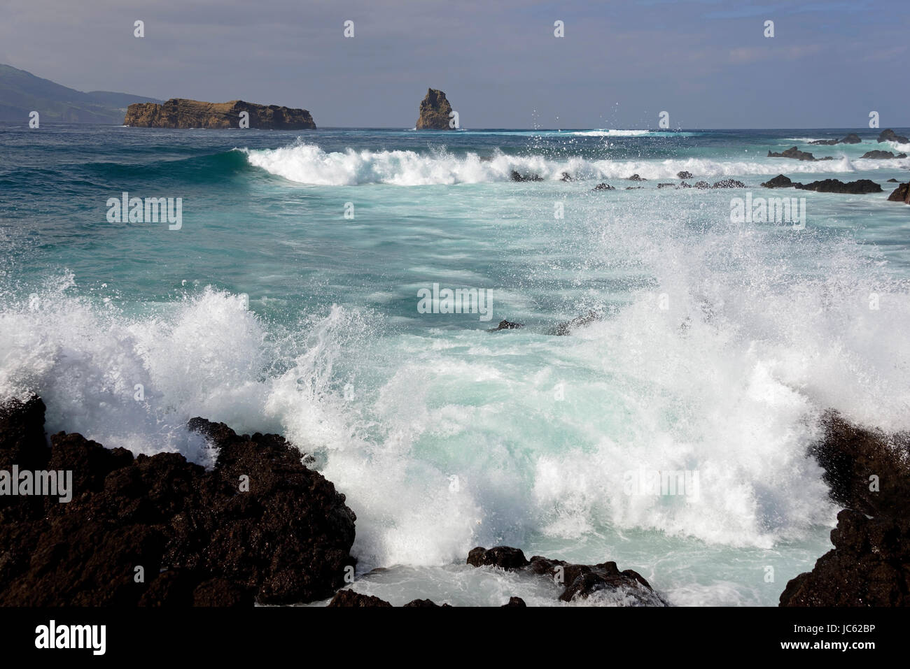 Waves, Areia Funda, Pico, the Azores, Portugal / look at islands Deitado and Em Pe, Wellen, Azoren, Portugal / Blick auf Inseln Deitado und Em Pe Stock Photo