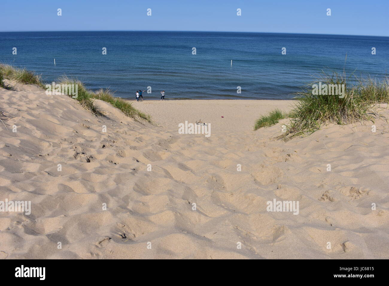Tunnel Park White Sand Beach Stock Photo Alamy