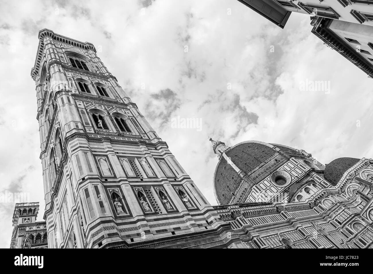 Florence duomo cathedral roof detail Black and White Stock Photos ...