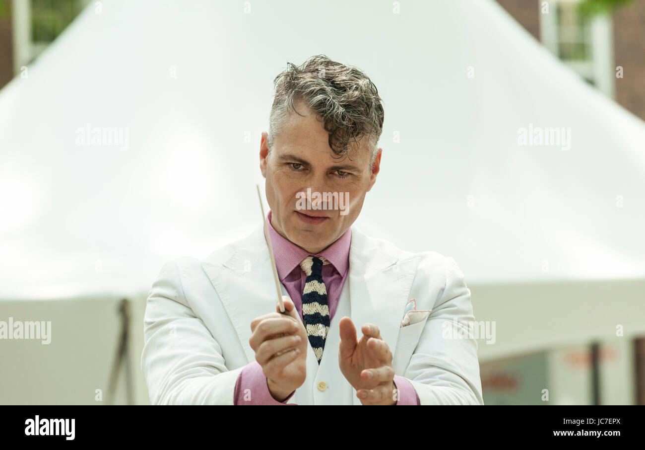 Michael Arenella preforms at 12th annual Jazz Age lawn party on ...