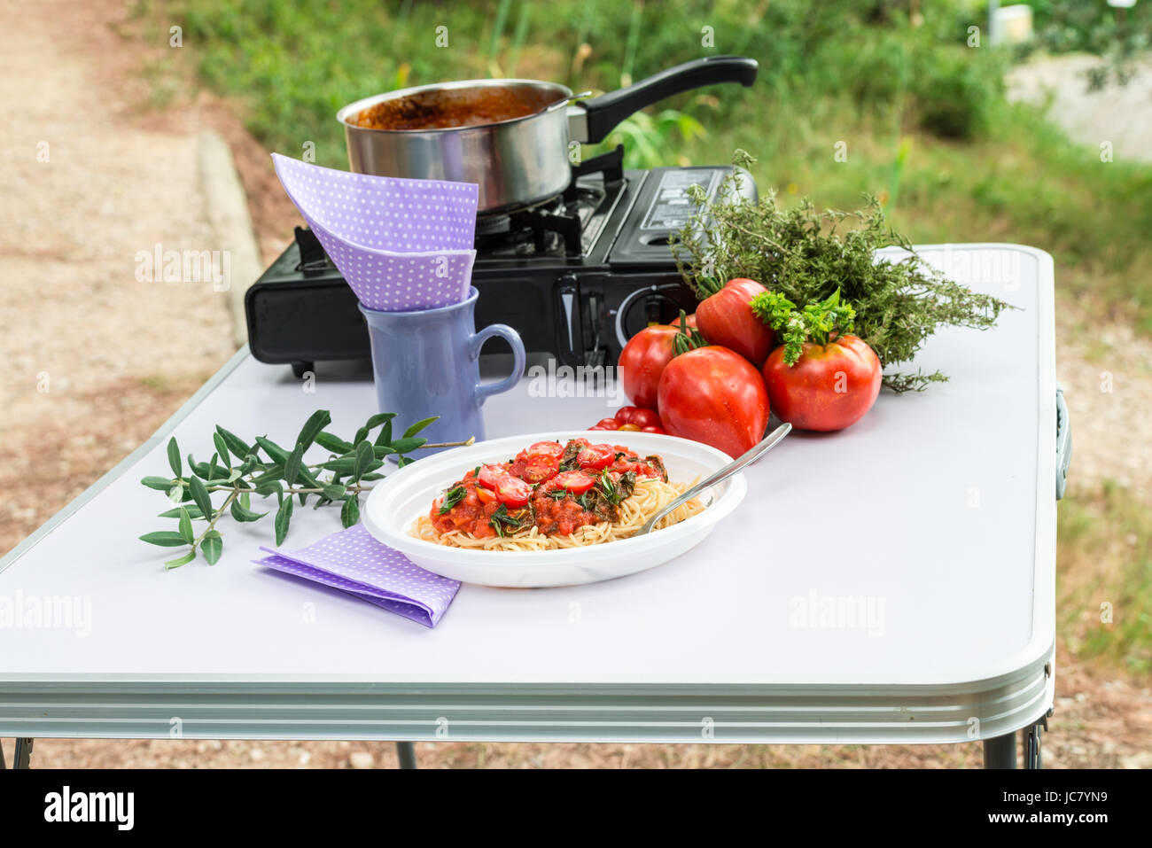 camp pasta Stock Photo Alamy