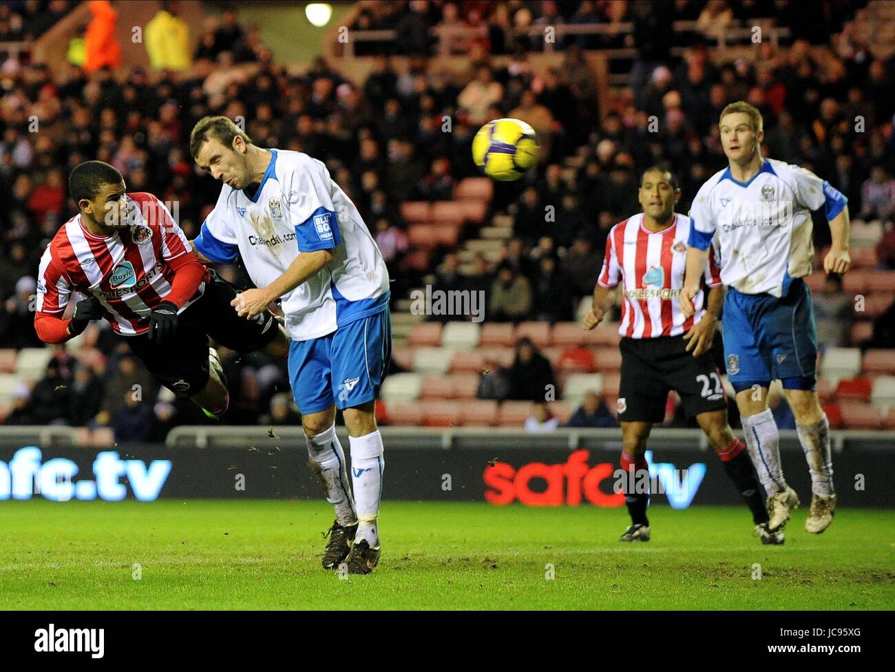 Scores the 2 0 hi res stock photography and images Alamy