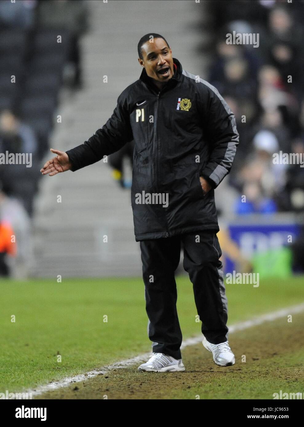 PAUL INCE MK DONS FC MANAGER STADIUM MK MILTON KEYNES ENGLAND 02