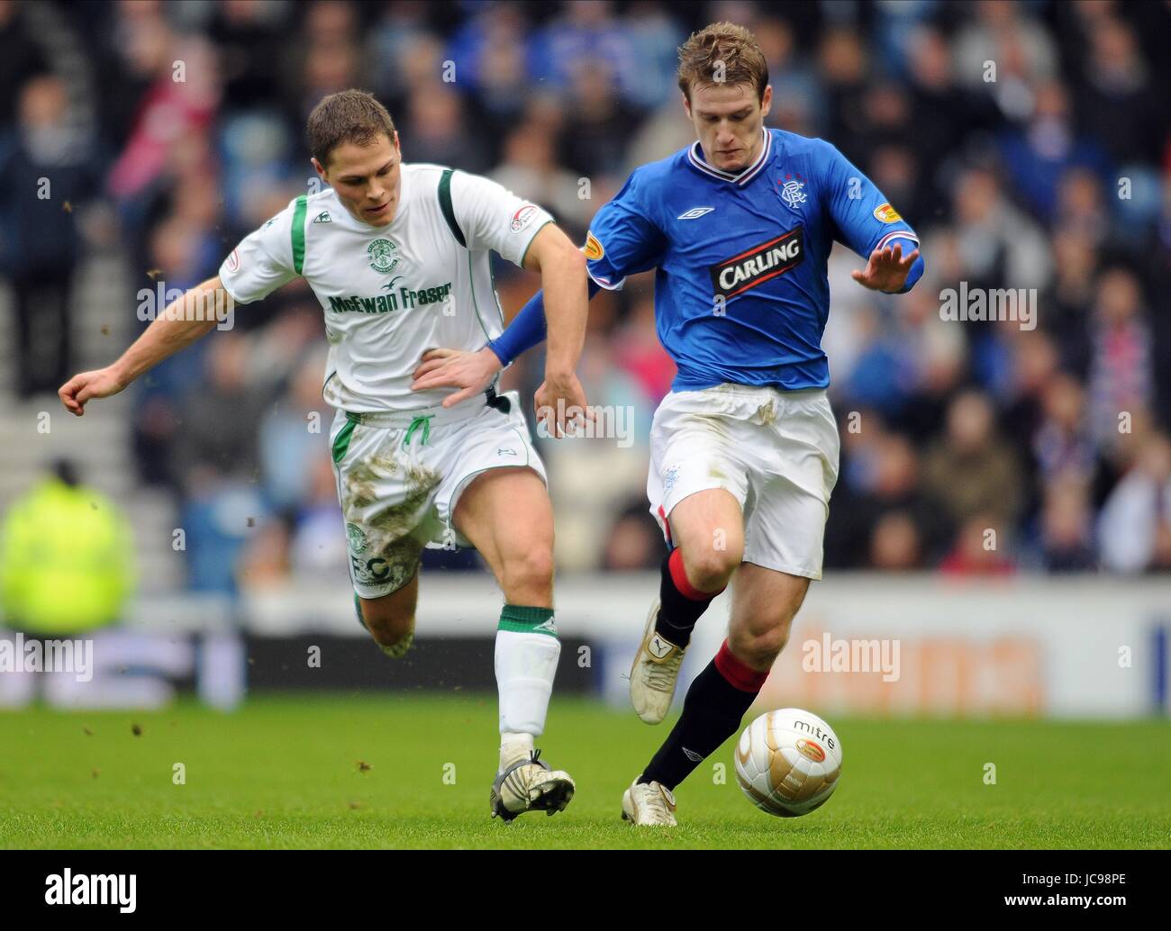 JOHN RANKIN & STEVEN DAVIS GLASGOW RANGERS V HIBERNIAN IBROX STADIUM GLASGOW SCOTLAND 14