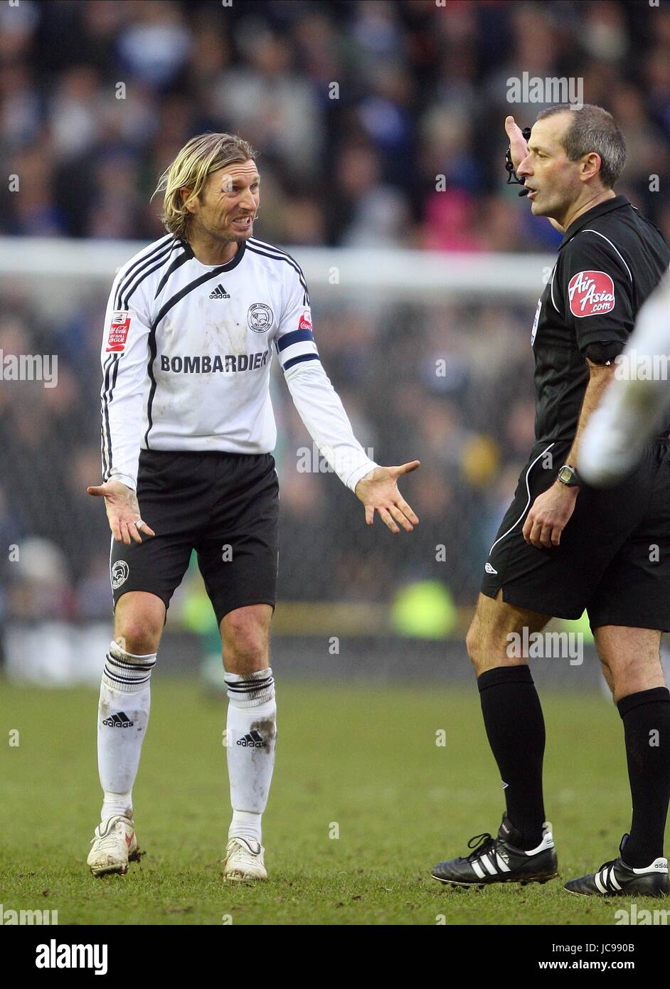 ROBBIE SAVAGE MARTIN ATKINSON DERBY COUNTY V BIRMINGHAM CITY PRIDE PARK DERBY ENGLAND 13 February 2010 Stock Photo