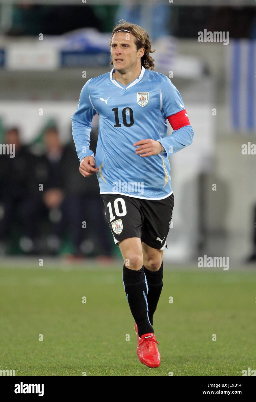 diego forlan boots