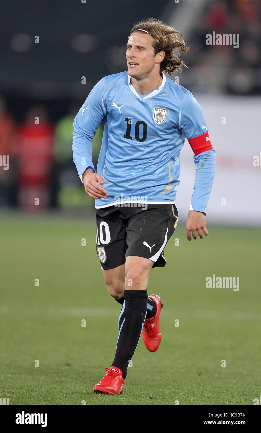 Forlan Number Diego forlan atletico madrid hi-res stock photography and images - Alamy