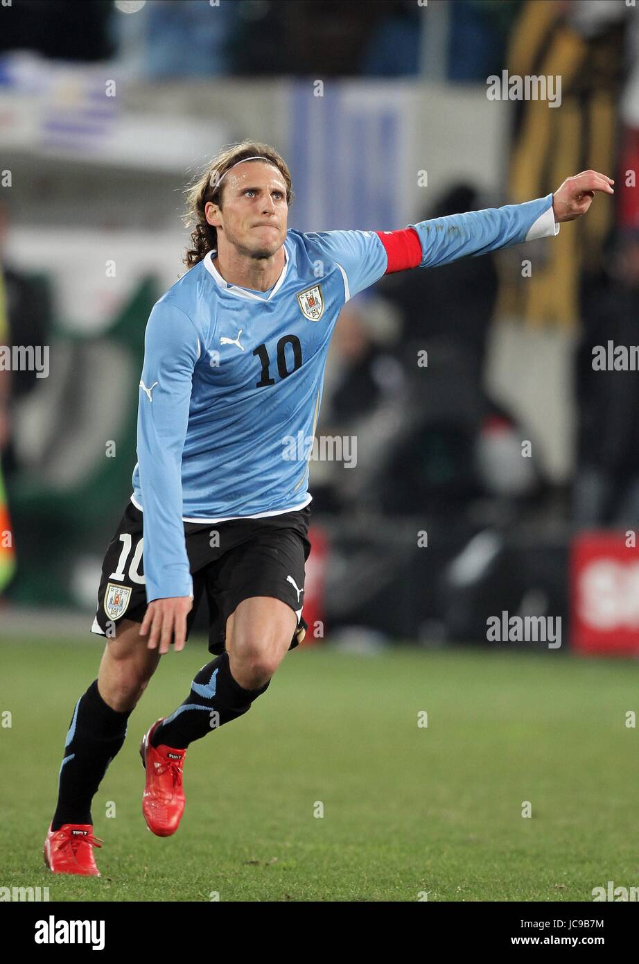 diego forlan boots
