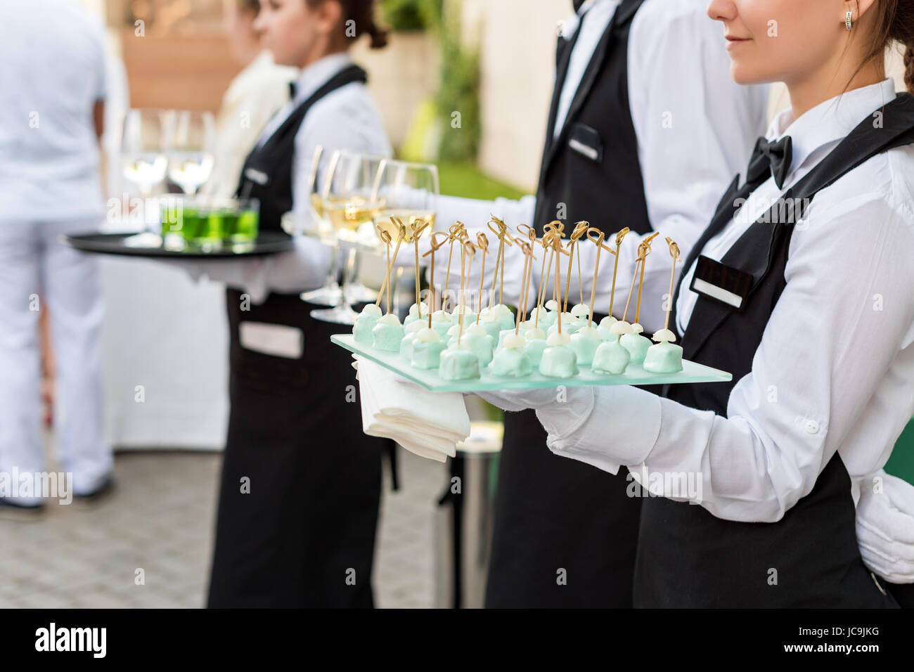 Catering uniform hi-res stock photography and images - Alamy