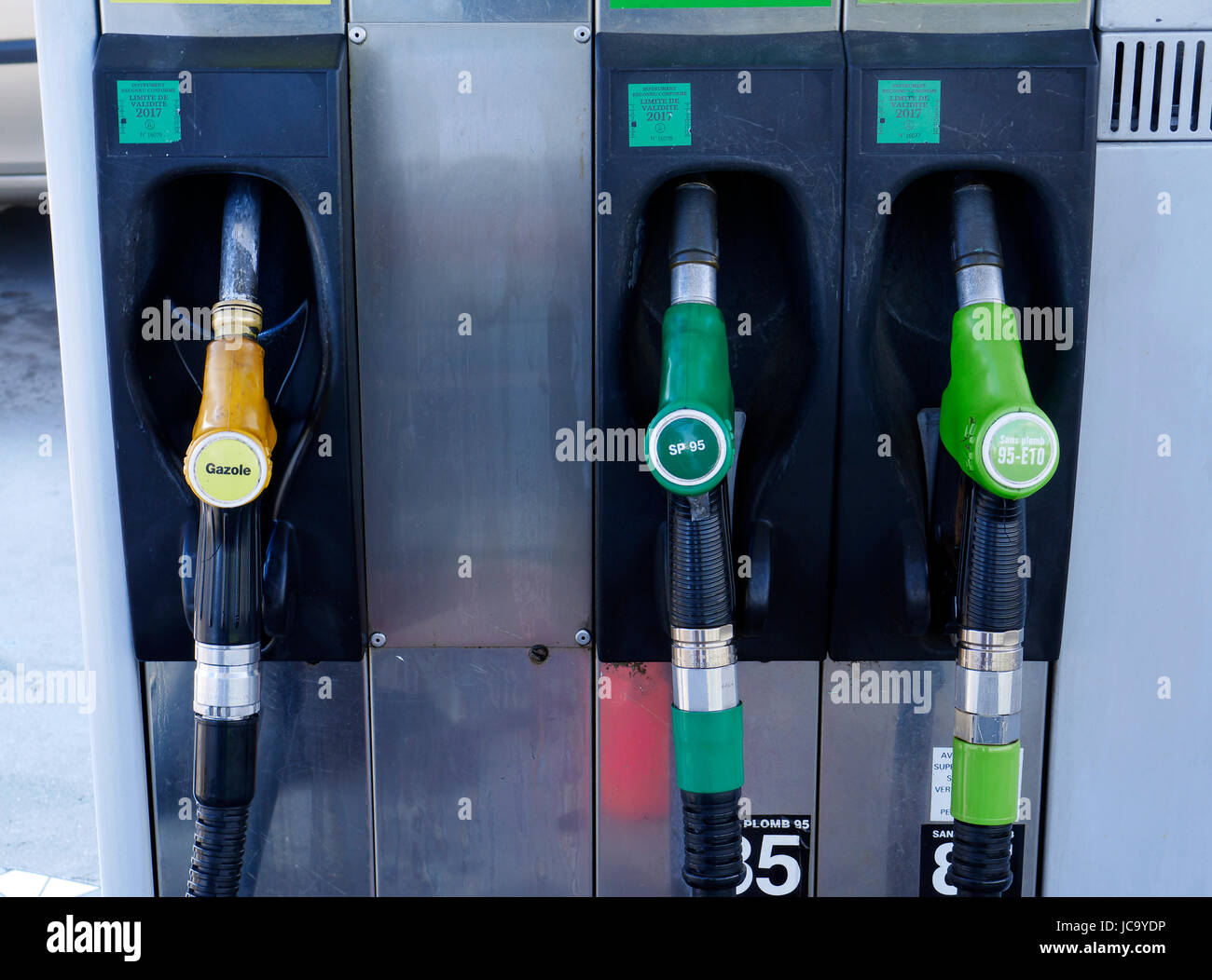 Petrol pump france hi-res stock photography and images - Alamy