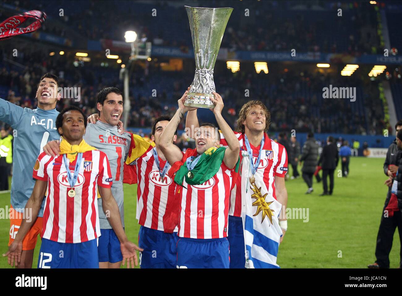 EDUARDO SALVIO ATHLETICO MADRID ATHLETICO MADRID HSH NORDBANK ARENA HAMBURG  GERMANY 12 May 2010 Stock Photo - Alamy