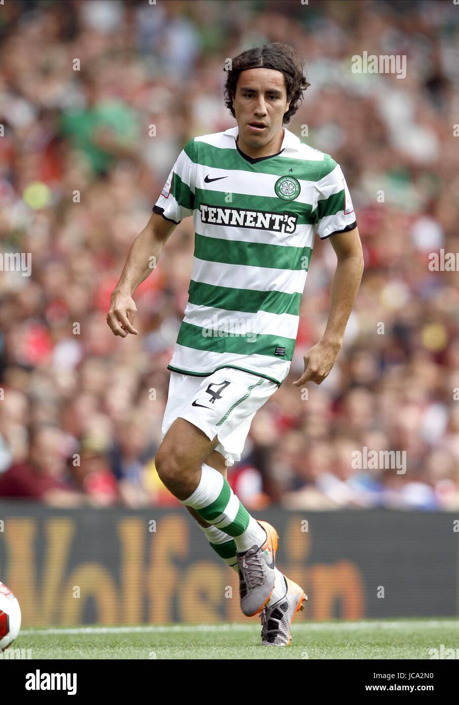 EFRAIN JUAREZ GLASGOW CELTIC FC GLASGOW CELTIC FC EMIRATES STADIUM