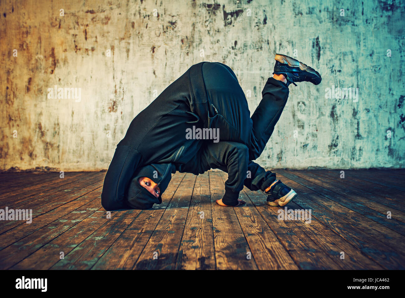 Rapper clothing hi-res stock photography and images - Page 3 - Alamy