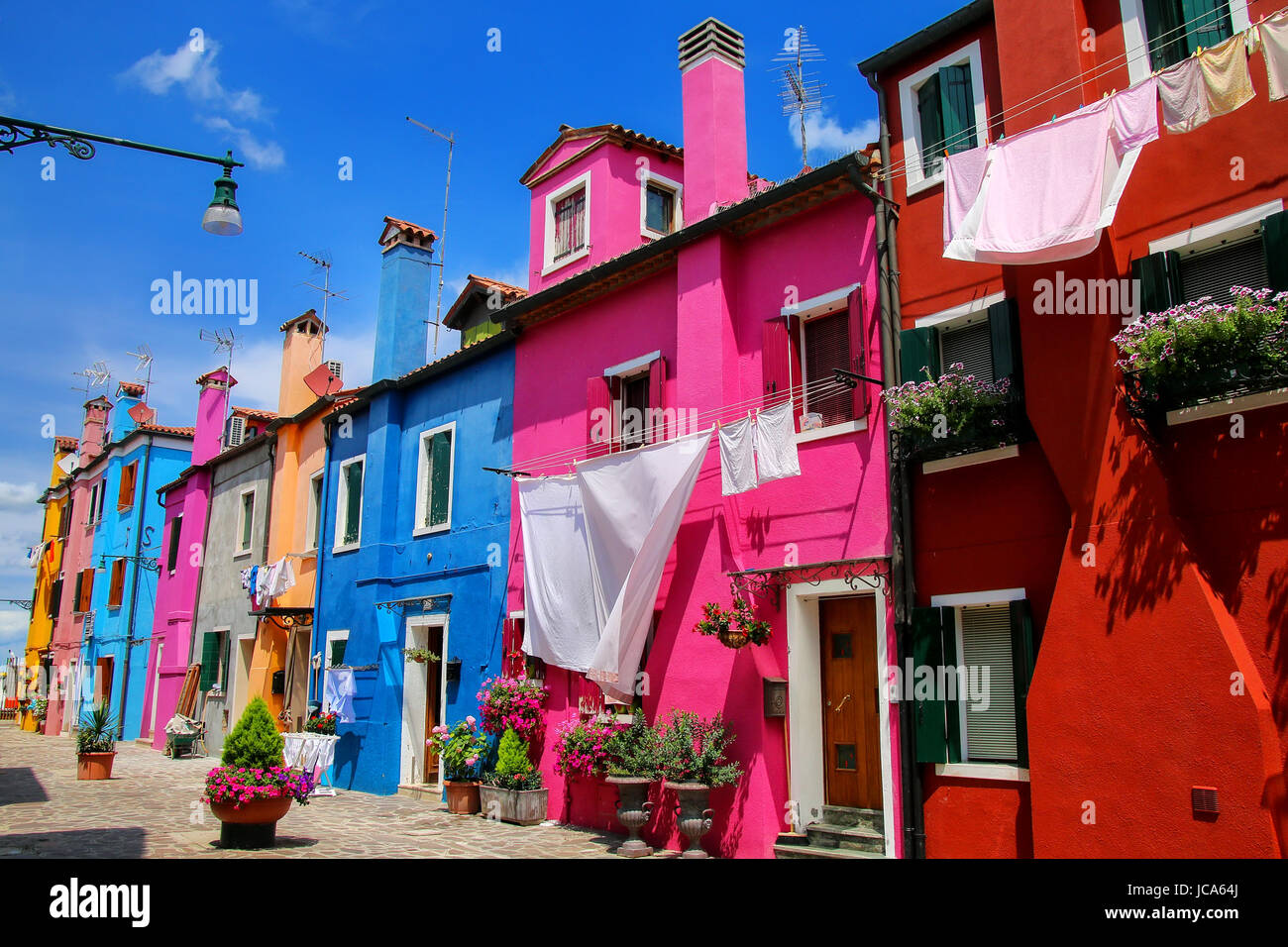 Colorful homes in italy hires stock photography and images Alamy