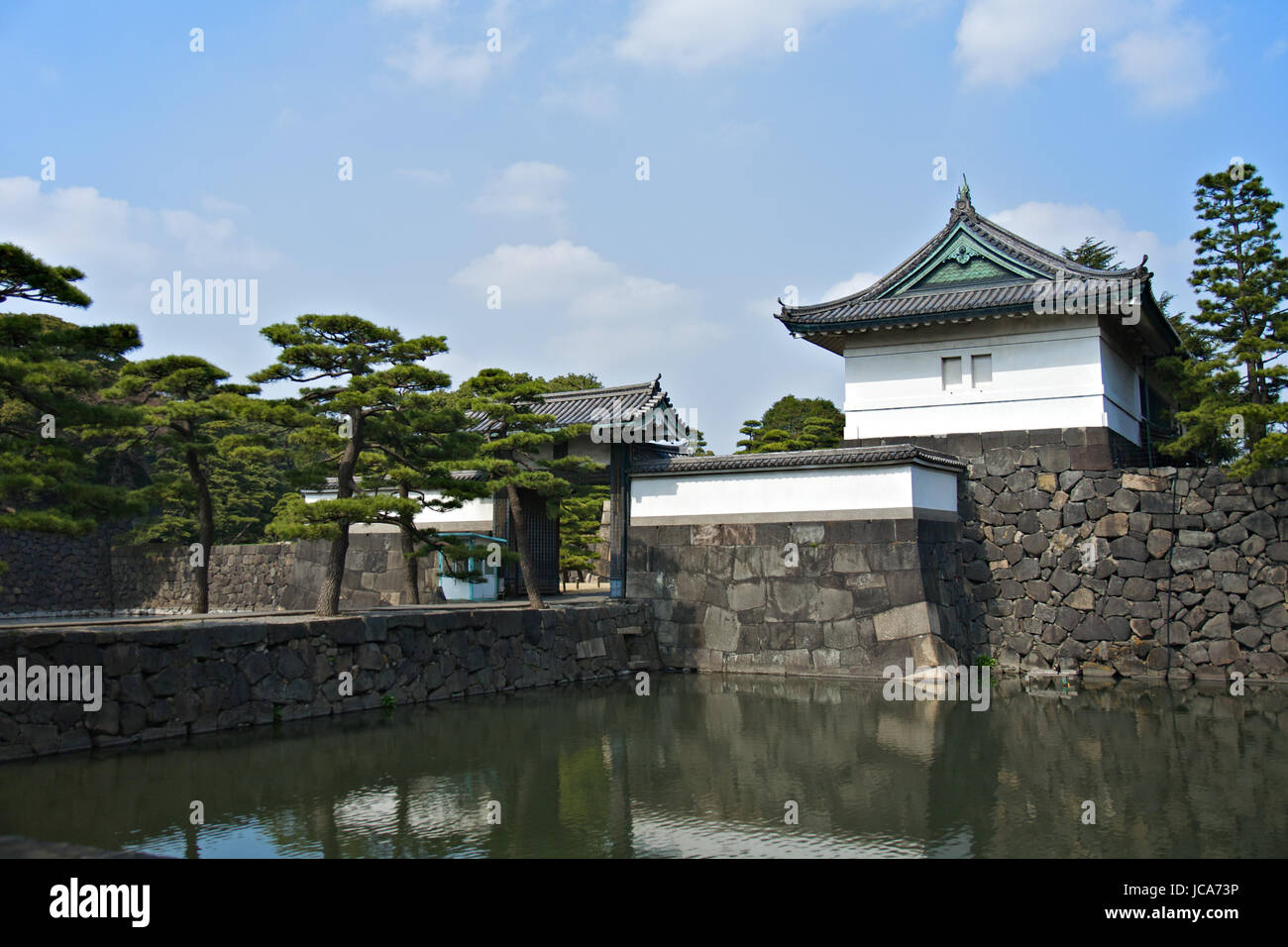 Emperors imperial palace tokyo hi-res stock photography and images - Alamy