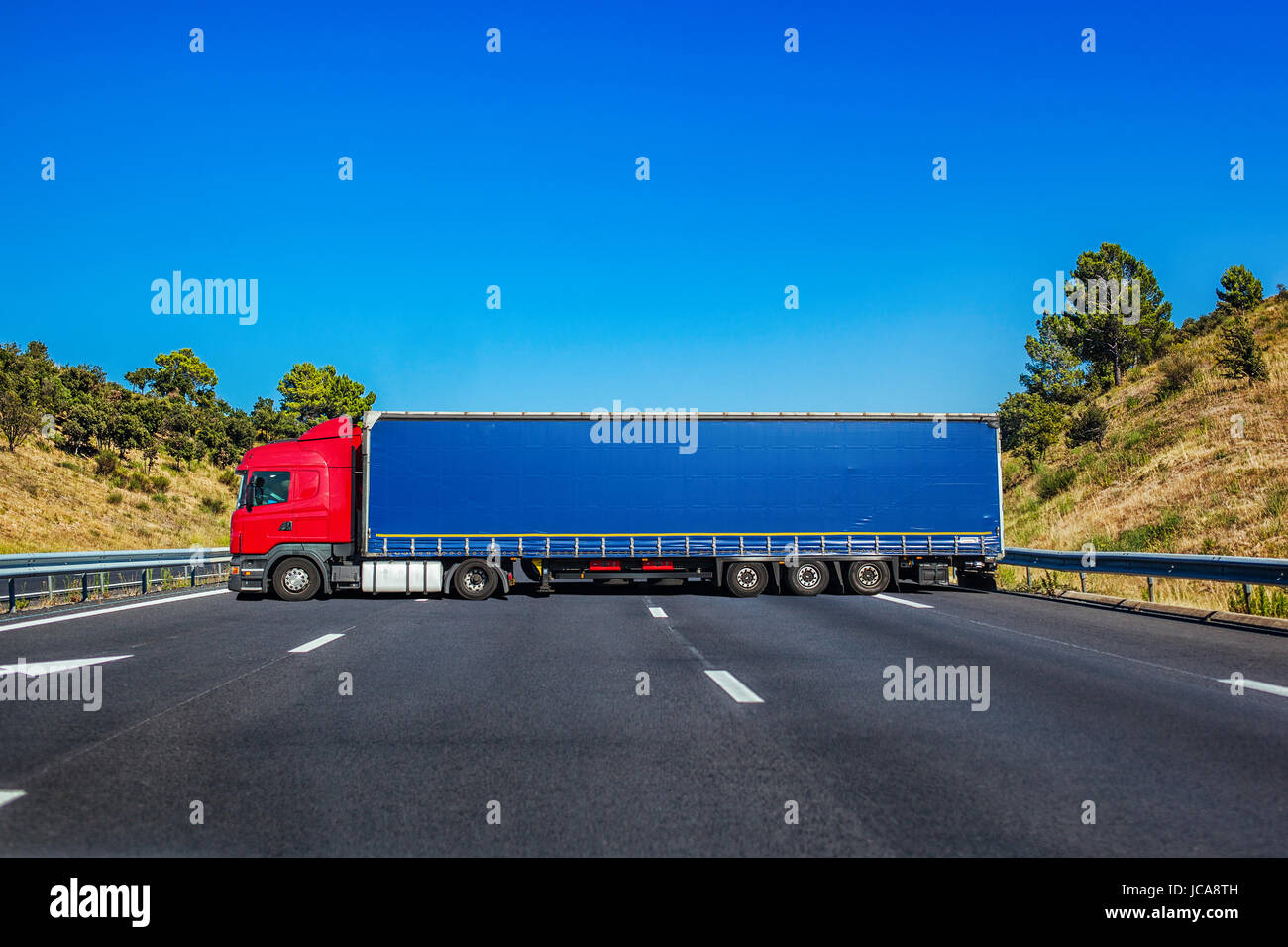 Obstructed roads hi-res stock photography and images - Alamy