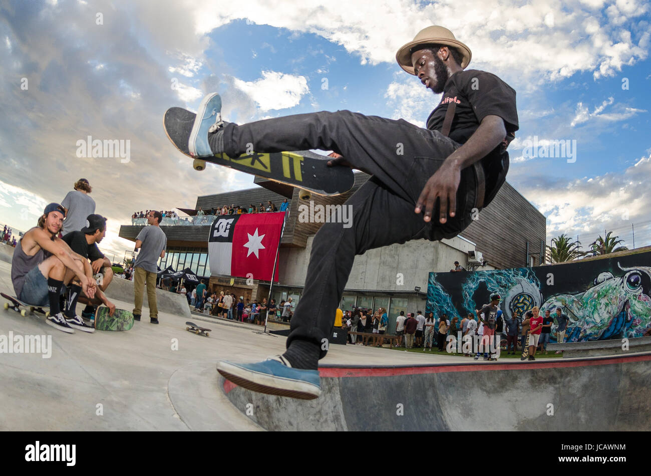Dc shoes skateboarding shoes hi-res photography and images - Page 2 - Alamy