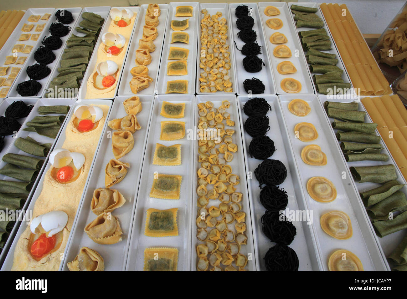 Pasta display hires stock photography and images Alamy