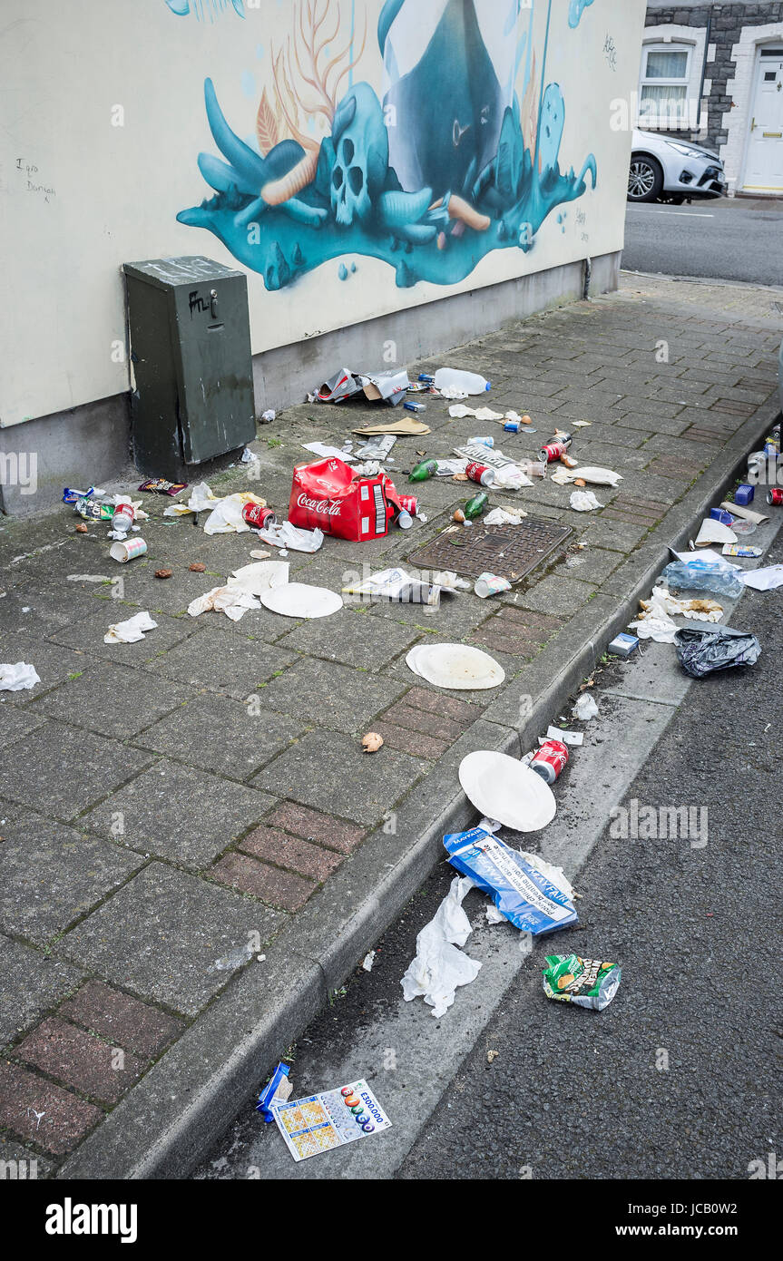Dirty Street Littered With Trash High Resolution Stock Photography And Images Alamy Dirty Street Littered With Trash High Resolution Stock Photography And Images Alamy