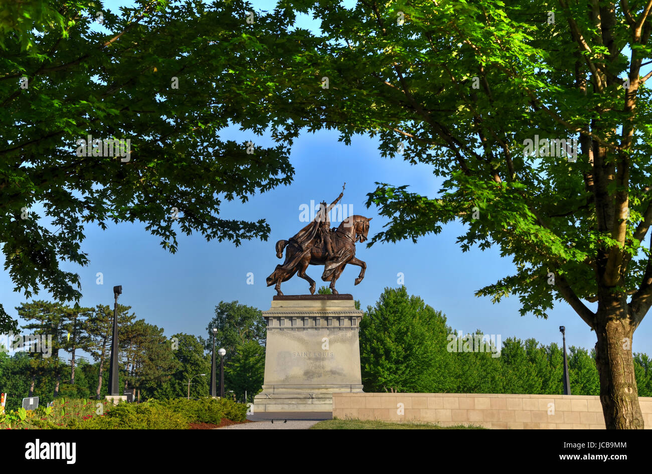 Apotheosis of St. Louis statue of King Louis IX of France, namesake of ...