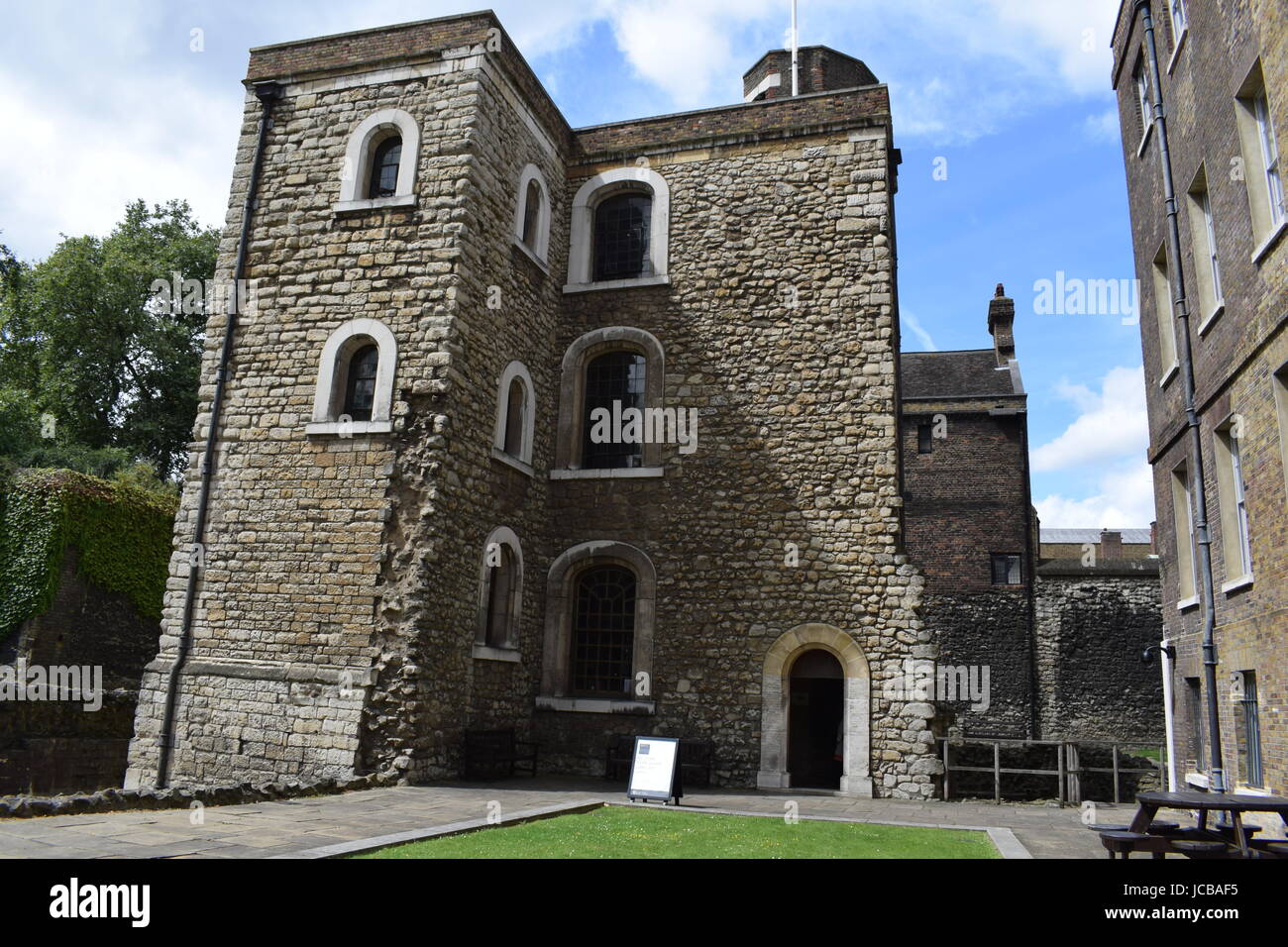 Jewel House and Westminster 2016 Stock Photo Alamy