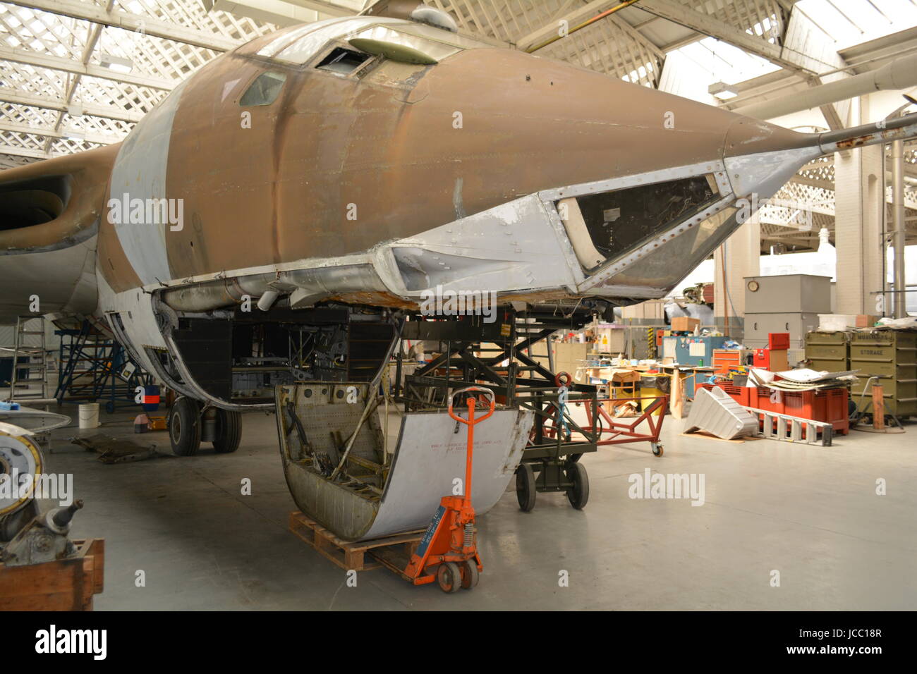 Victor XH648 under restoration at Duxford Stock Photo - Alamy