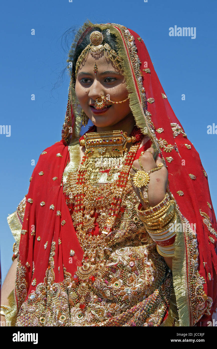 Tribal teen girl hi-res stock photography and images - Alamy