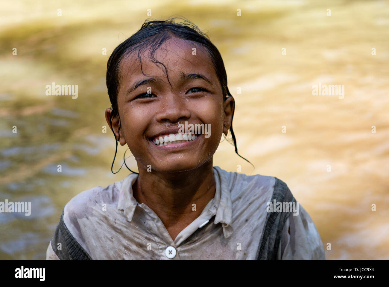 Happy Girl Cambodia Hi res Stock Photography And Images Alamy happy-girl-cambodia-hi-res-stock-photography-and-images-alamy