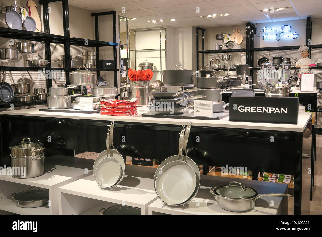 Bloomingdales Cookware: Elevate Your Kitchen Game!