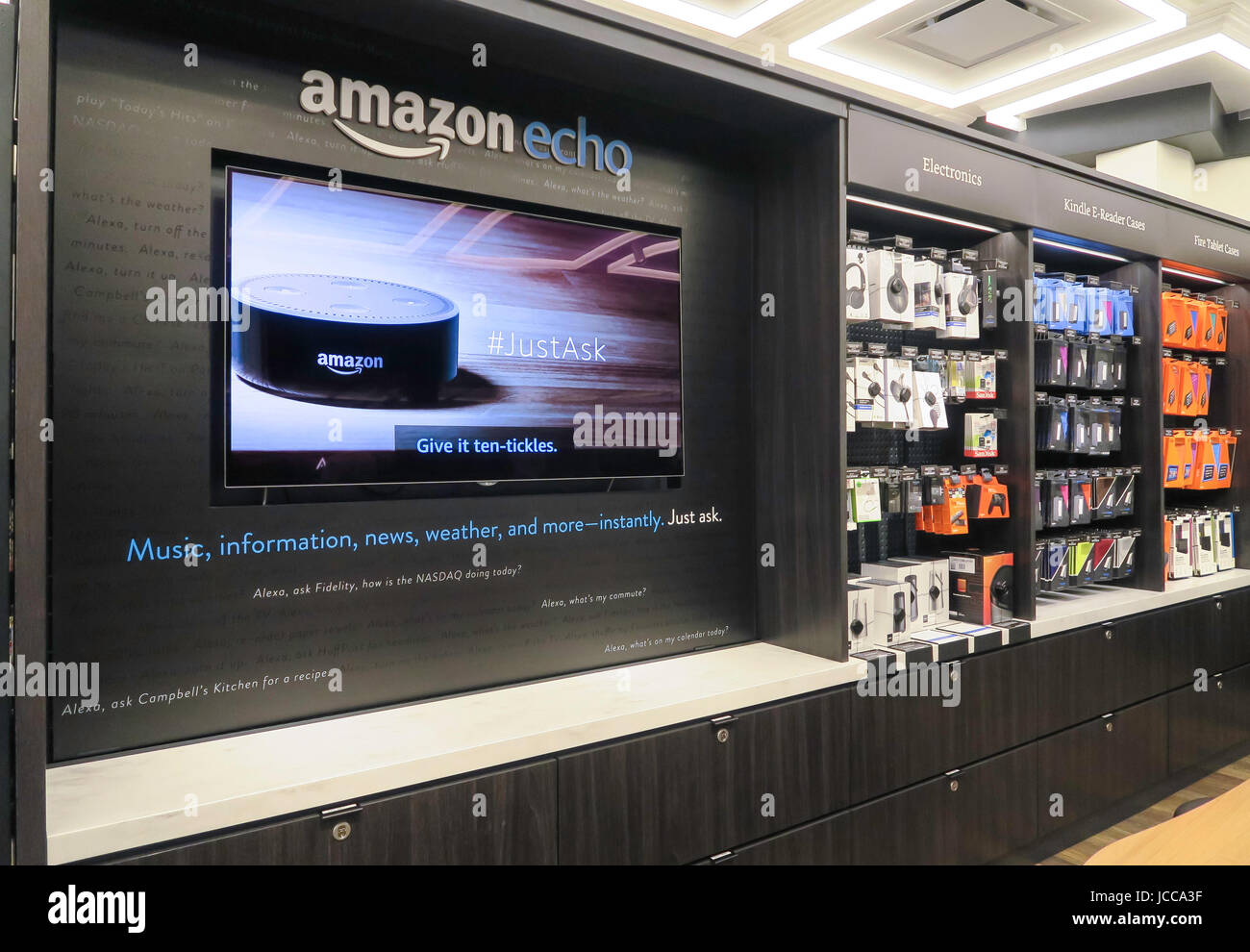 AmazonBooks in Time Warner Center, Columbus Circle, NYC, USA Stock
