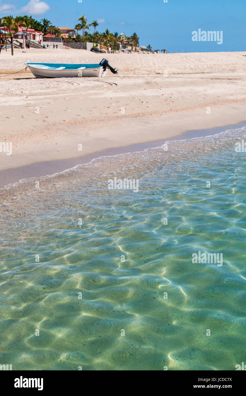 Clear Water Of LOS BARRILES, Baja California Sur. MEXICO Stock Photo