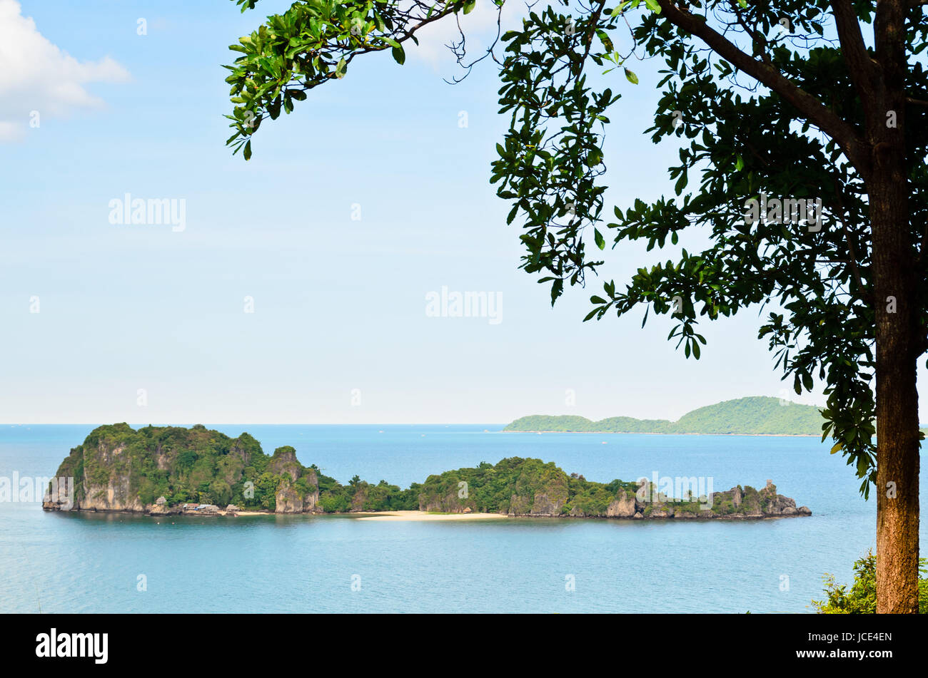 High viewpoint Ko Maphrao island in the ocean for swallow nest
