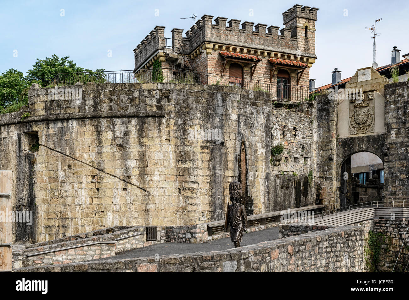 Santa Maria gate wall. Hondarribia  Guipúzcoa, Basque Country, Fuenterrabia, Spain. Stock Photo