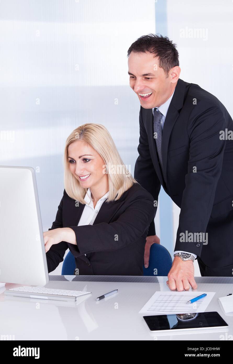 deal business transaction Stock Photo - Alamy
