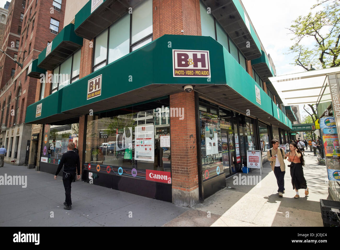 b&h photo video store New York City USA Stock Photo - Alamy