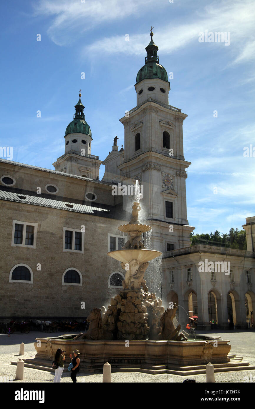 the founatin in front of Salzburg Cathedral, Dom du Salzburg, Austria Stock Photo