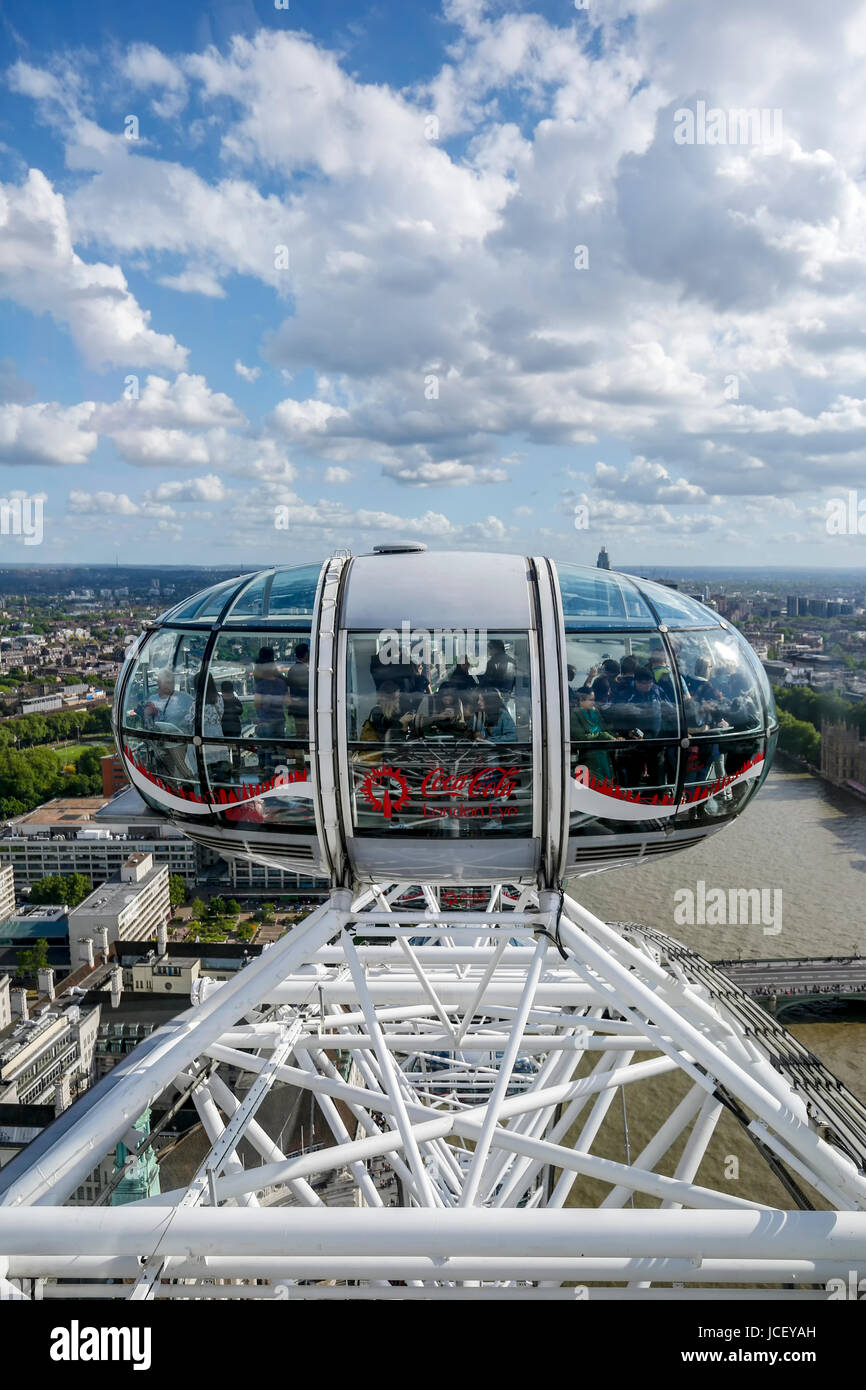 London eye gondola hi-res stock photography and images - Alamy