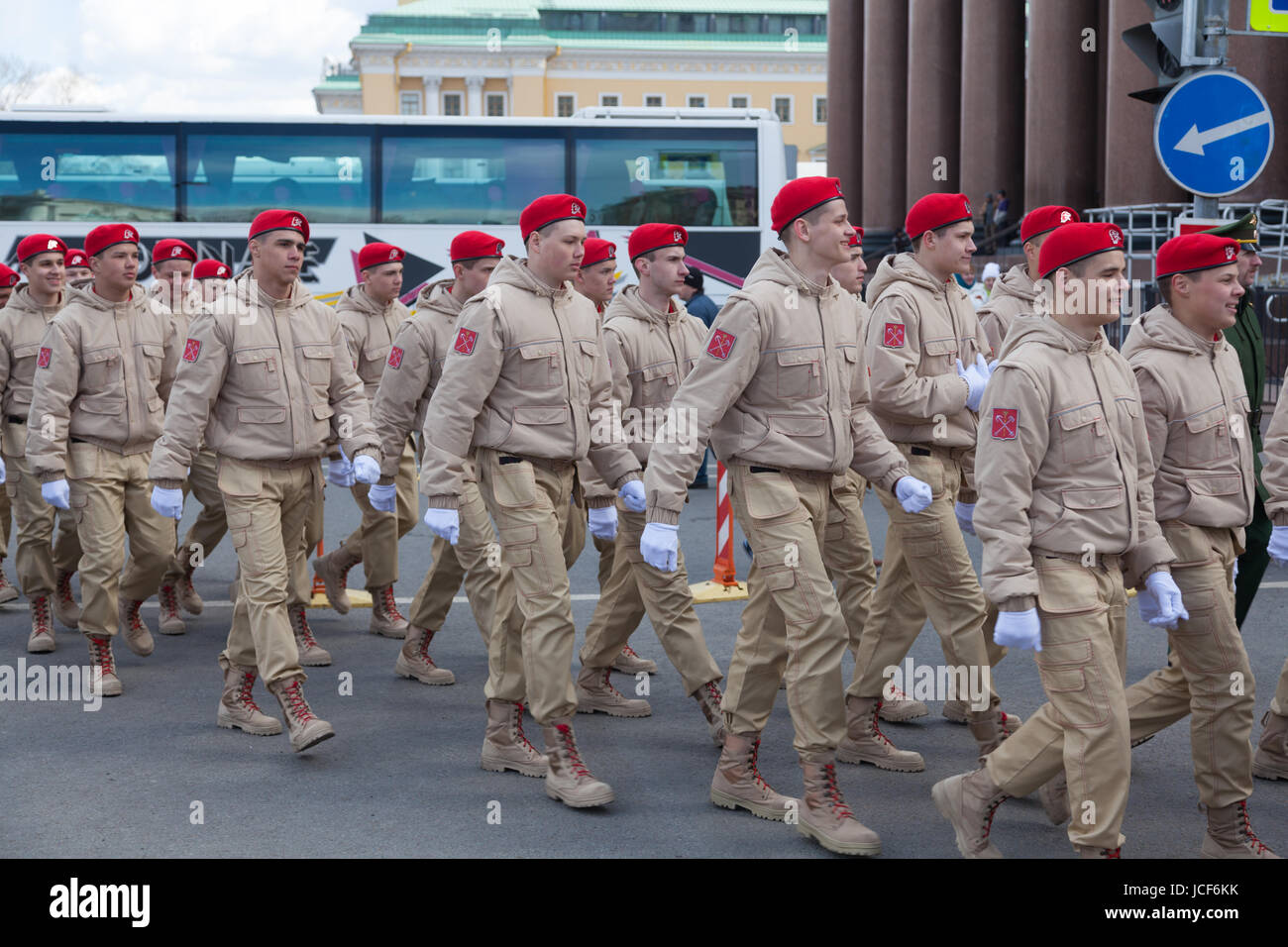 Red Berets High Resolution Stock Photography and Images Alamy