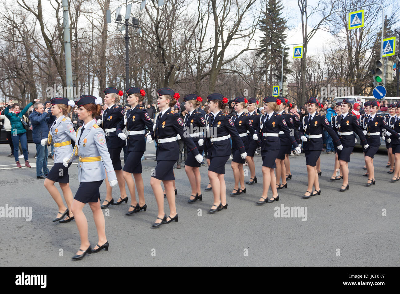 When Is The Christmas Parade In Petersburg Indiana 2022 Girls Parade High Resolution Stock Photography And Images - Alamy