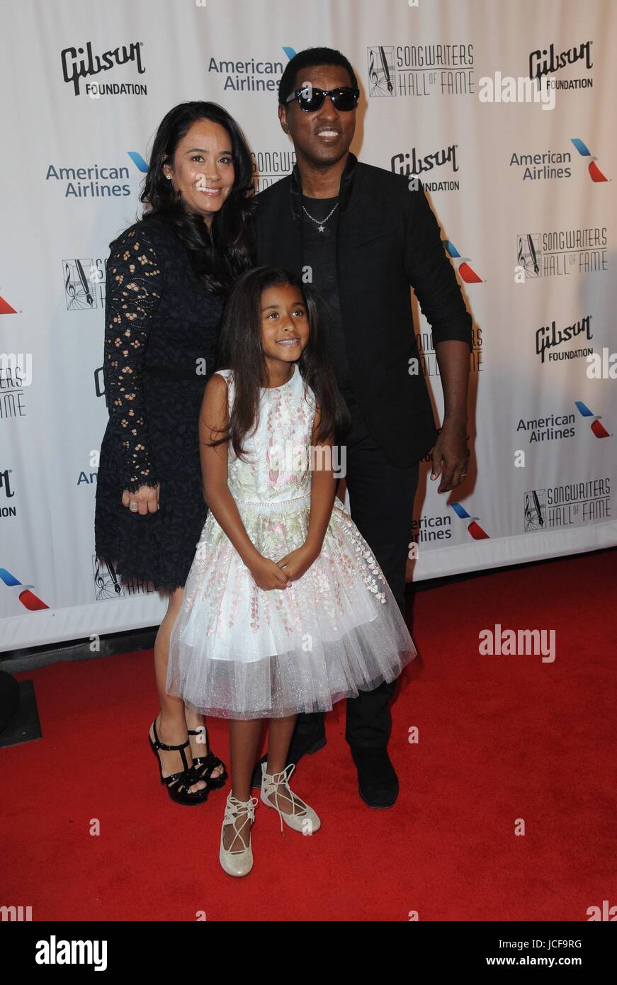 Babyface edmonds family hi-res stock photography and images - Alamy